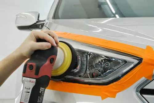 Restaurare faruri si sigilare